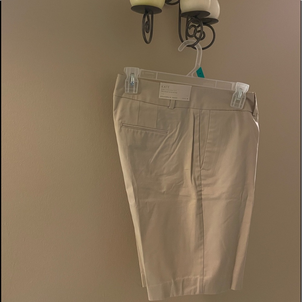 Ann Taylor Kate Boardwalk Short - Petite 10